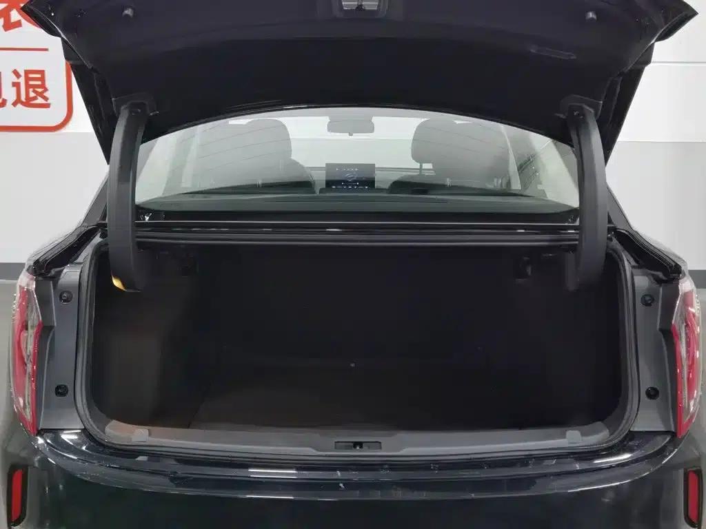 Hongqi E-QM5 2022 Model, 431km Charging Enjoyment Edition — миниатюра 16