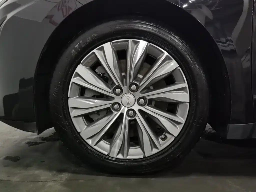 Hongqi E-QM5 2022 Model, 431km Charging Enjoyment Edition — миниатюра 17