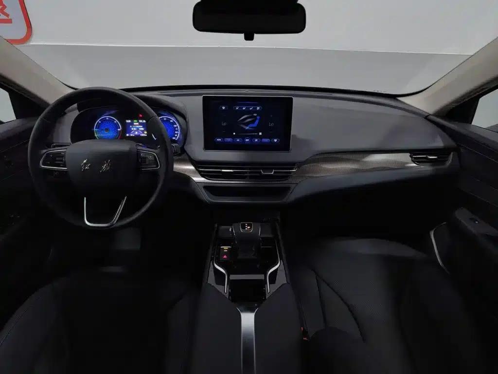 Hongqi E-QM5 2022 Model, 431km Charging Enjoyment Edition — миниатюра 5