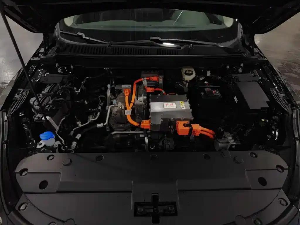 Hongqi E-QM5 2022 Model, 431km Charging Enjoyment Edition — миниатюра 6