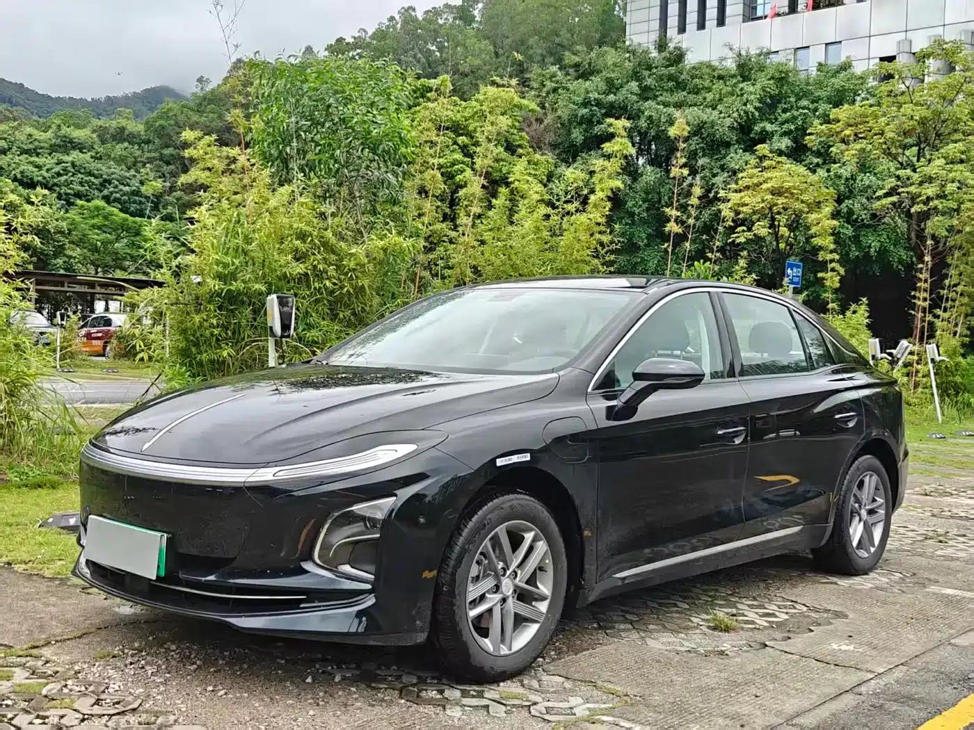 Hongqi E-QM5 2025 Model 610km Plus — миниатюра 1