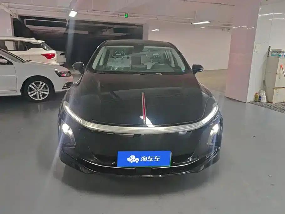 Hongqi E-QM5 2025 500km Travel Edition — миниатюра 2