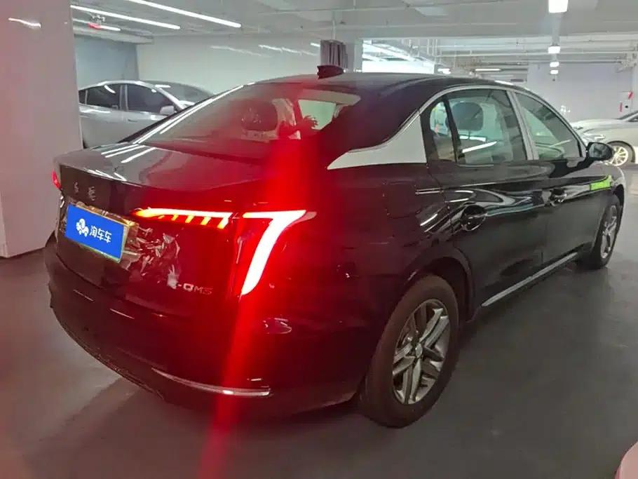 Hongqi E-QM5 2025 500km Travel Edition — миниатюра 3