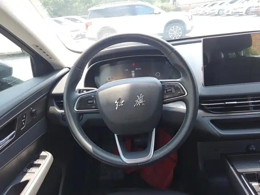 Hongqi E-QM5 2023 Basic Travel Edition — миниатюра 15