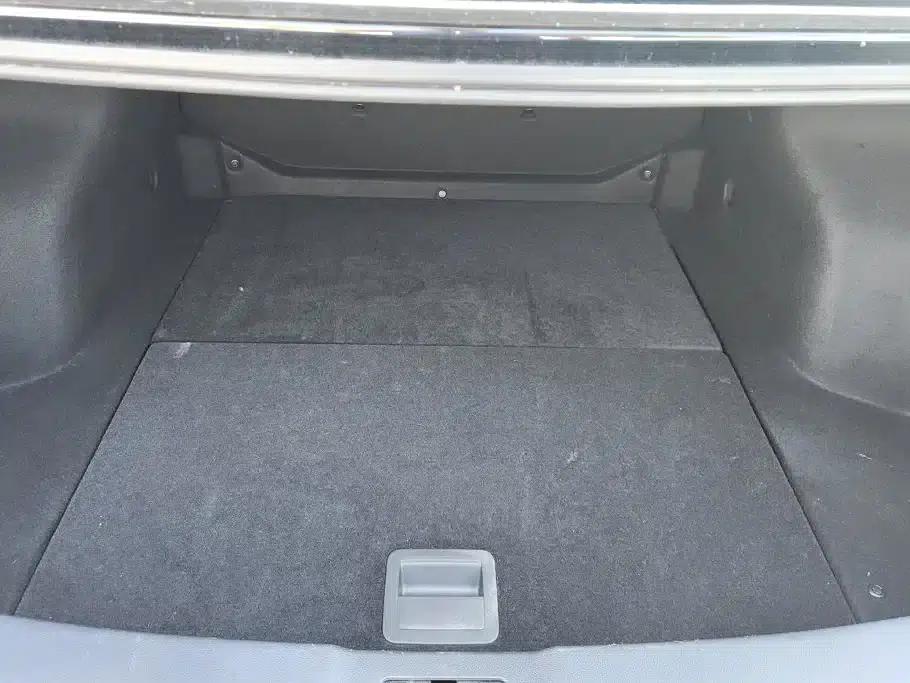Hongqi E-QM5 2023 Basic Travel Edition — миниатюра 4