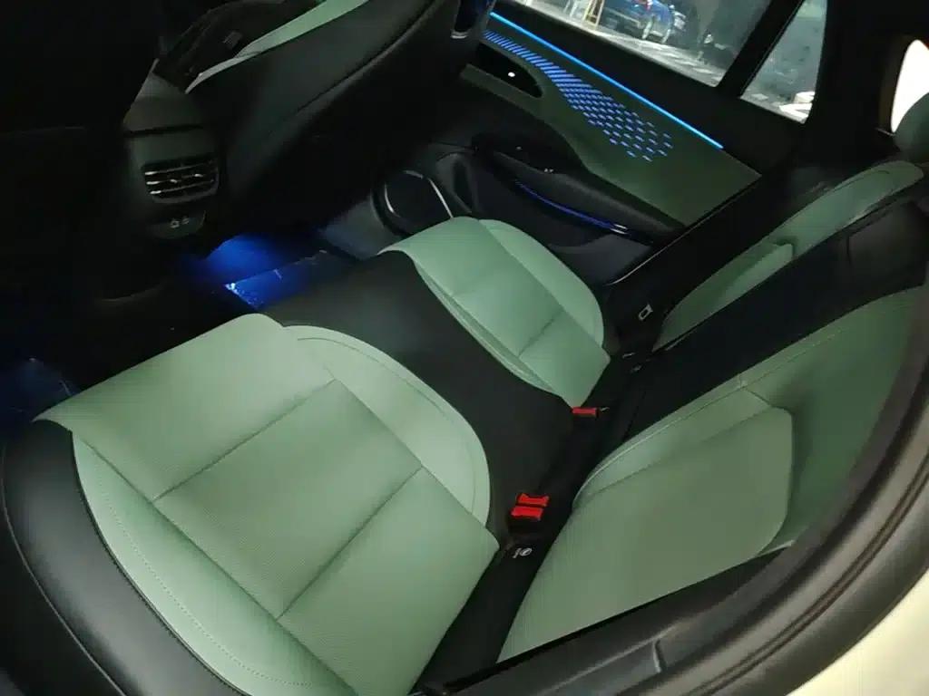 Hongqi EH7 2025 Model 690 Smart Selection Edition — миниатюра 17
