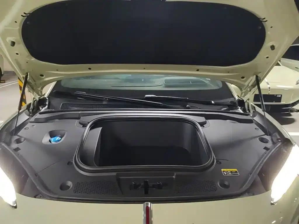 Hongqi EH7 2025 Model 690 Smart Selection Edition — миниатюра 20