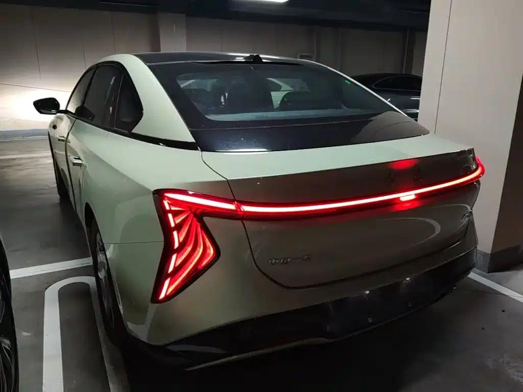 Hongqi EH7 2025 Model 690 Smart Selection Edition — миниатюра 5
