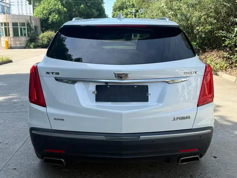 Cadillac XT5 2018 28T AWD Luxury — миниатюра 6