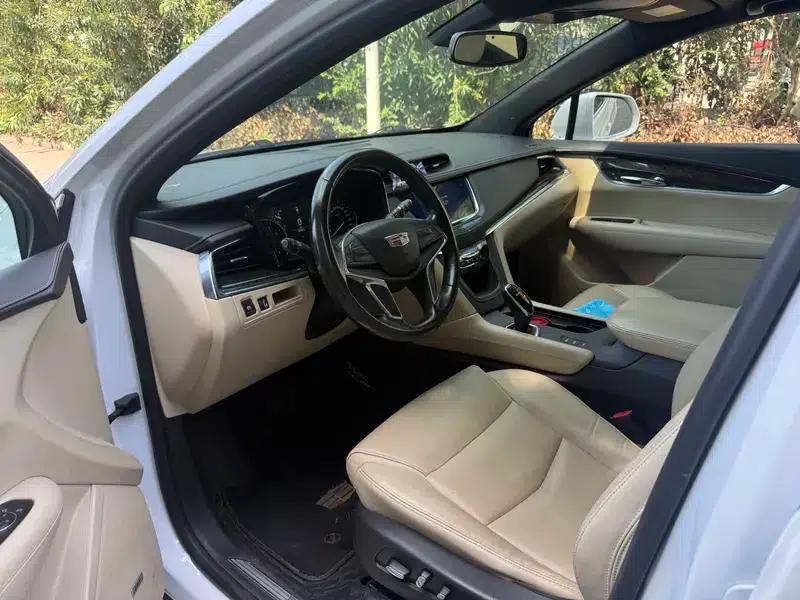 Cadillac XT5 2018 28T AWD Luxury — миниатюра 10
