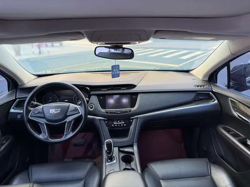 Cadillac XT5 2018 25T Luxury — миниатюра 8