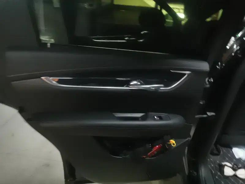 Cadillac XT5 2022 2.0T 2WD Luxury — миниатюра 17