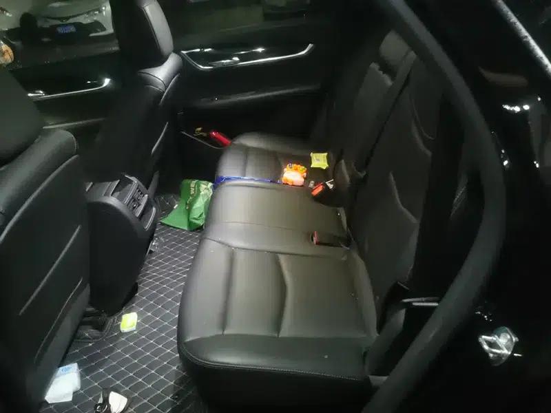 Cadillac XT5 2022 2.0T 2WD Luxury — миниатюра 9