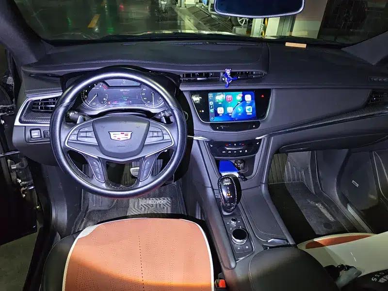Cadillac XT5 2024 2.0T AWD Luxury Hummingbird Edition — миниатюра 10