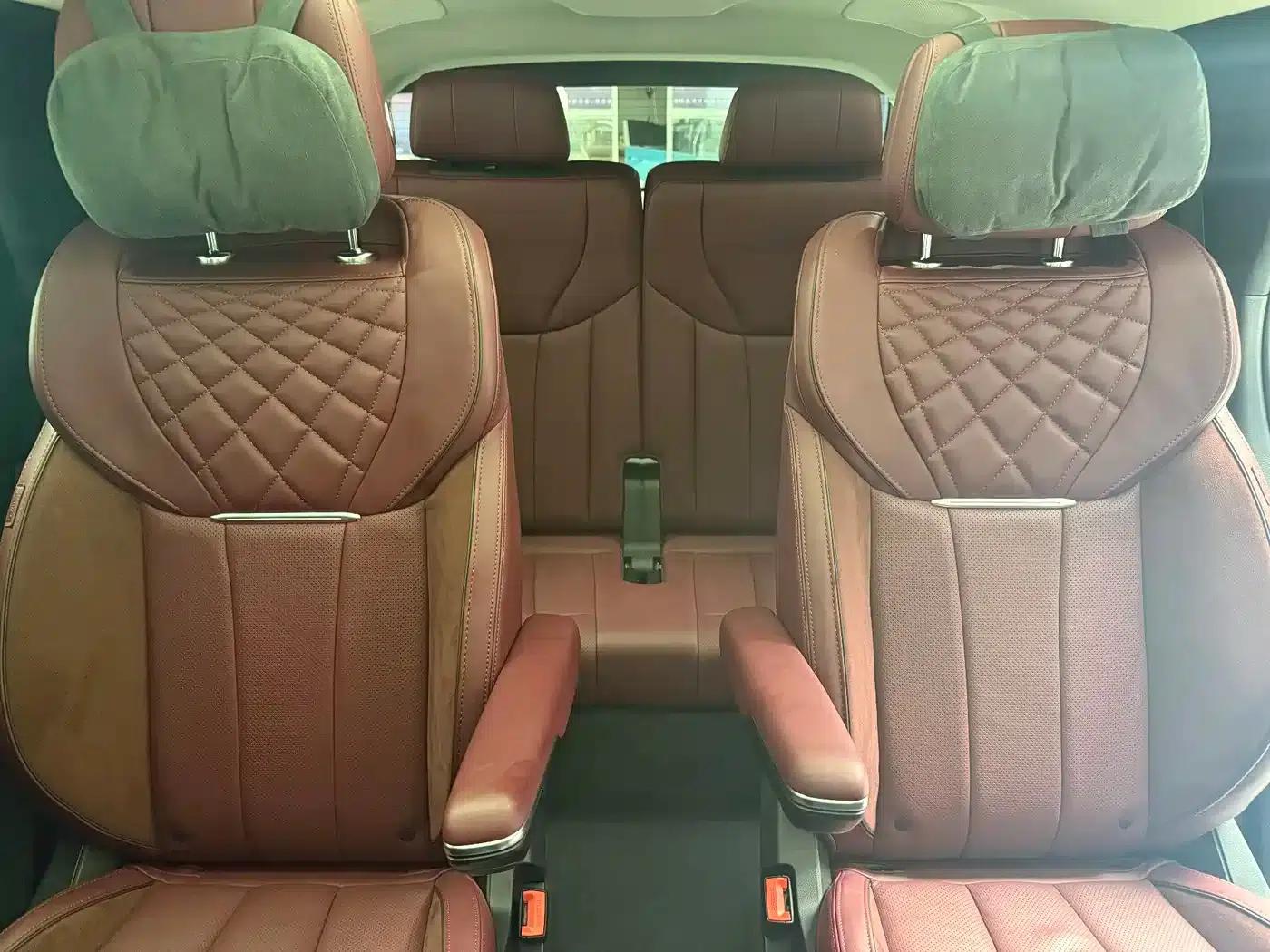 Hongqi E-HS9 2022 Model 690km Flagship Edition (Six Seats) — миниатюра 10