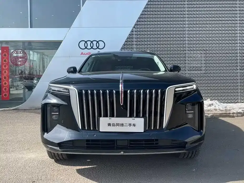 Hongqi E-HS9 2022 Model 690km Flagship Edition (Six Seats) — миниатюра 2