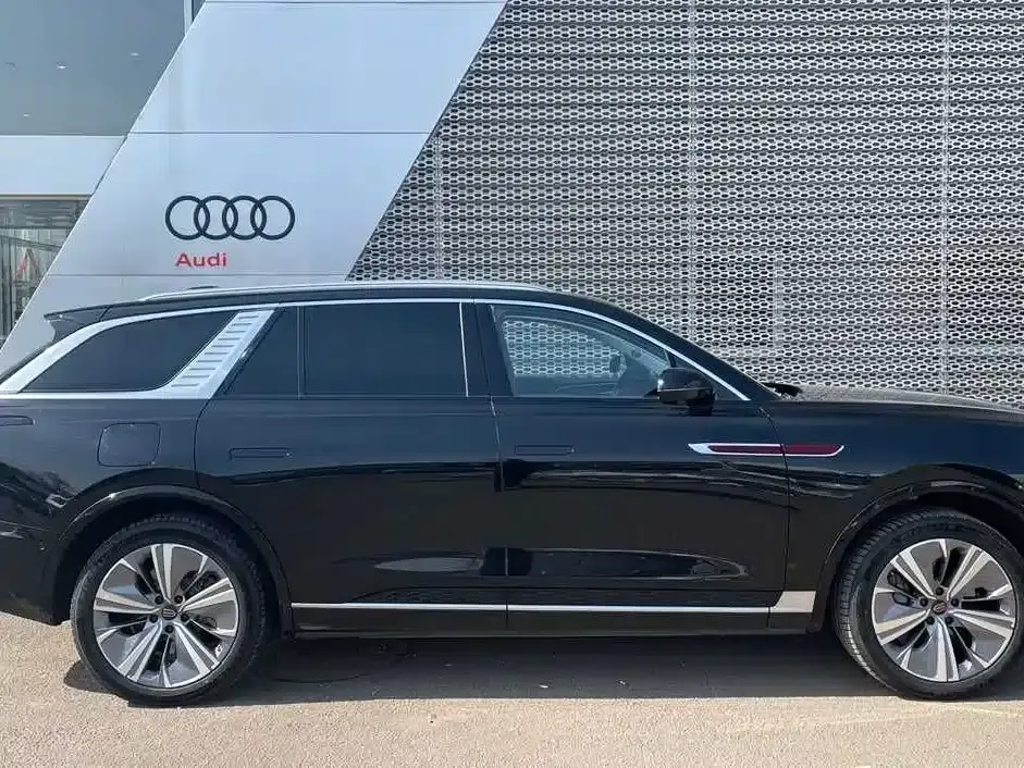 Hongqi E-HS9 2022 Model 690km Flagship Edition (Six Seats) — миниатюра 3