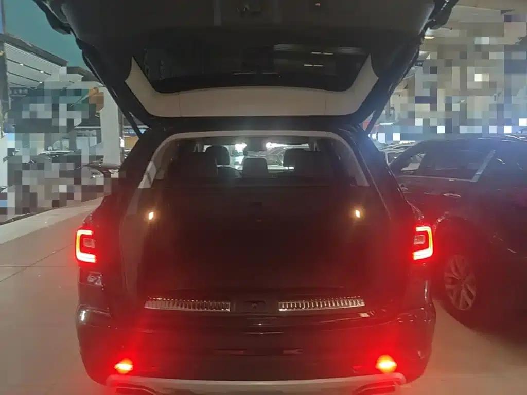 Hongqi HS7 2022 2.0T DCT 2WD Intelligent Flagship Edition (5-seater) — миниатюра 19
