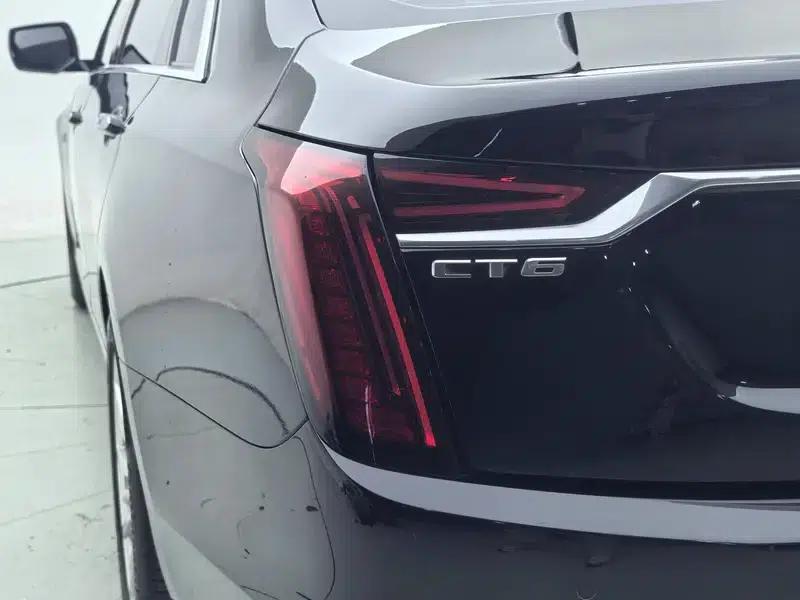 2021 Cadillac CT6 28T Luxury — миниатюра 13