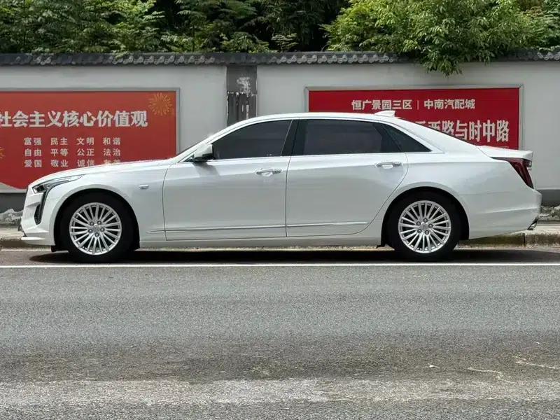 2021 Cadillac CT6 28T Luxury — миниатюра 3