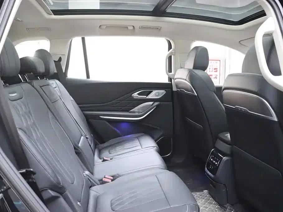 Hongqi HS7 PHEV 2024 2.0T PHEV 4WD Flagship Edition 7-seater — миниатюра 14