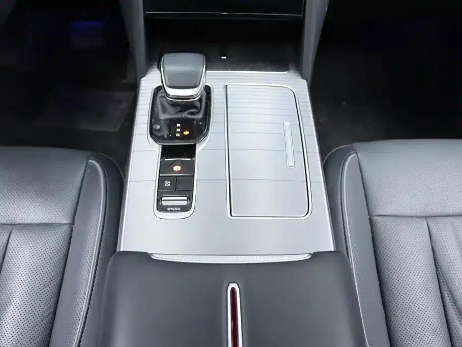 Hongqi HS7 PHEV 2024 2.0T PHEV 4WD Flagship Edition 7-seater — миниатюра 24