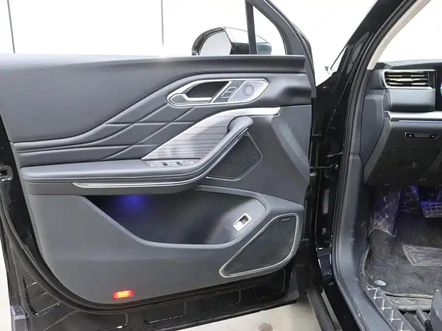 Hongqi HS7 PHEV 2024 2.0T PHEV 4WD Flagship Edition 7-seater — миниатюра 10