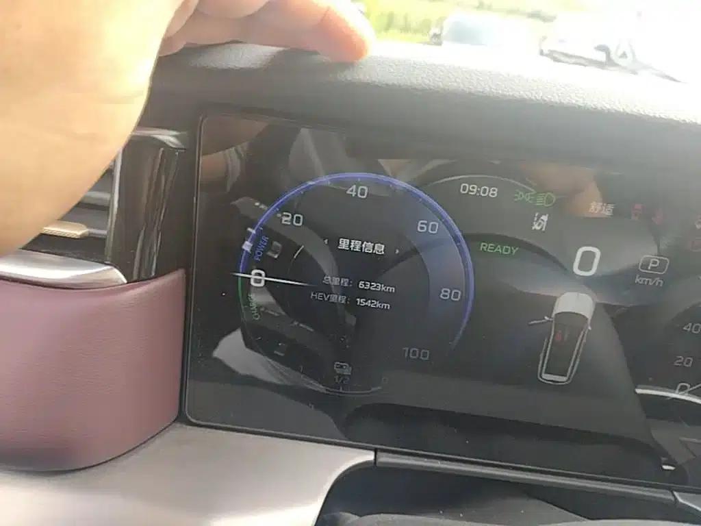 Hongqi HS7 PHEV 2024 2.0T PHEV 4WD Flagship Edition 6-seater — миниатюра 12