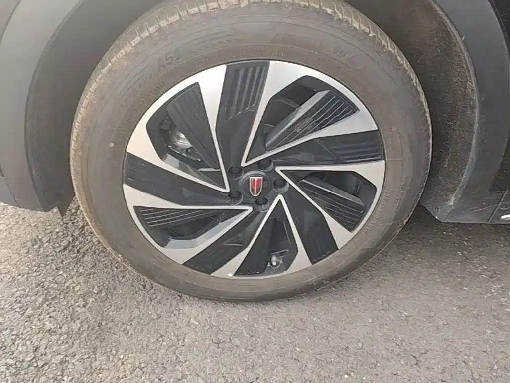 Hongqi HS7 PHEV 2024 2.0T PHEV 4WD Flagship Edition 6-seater — миниатюра 23