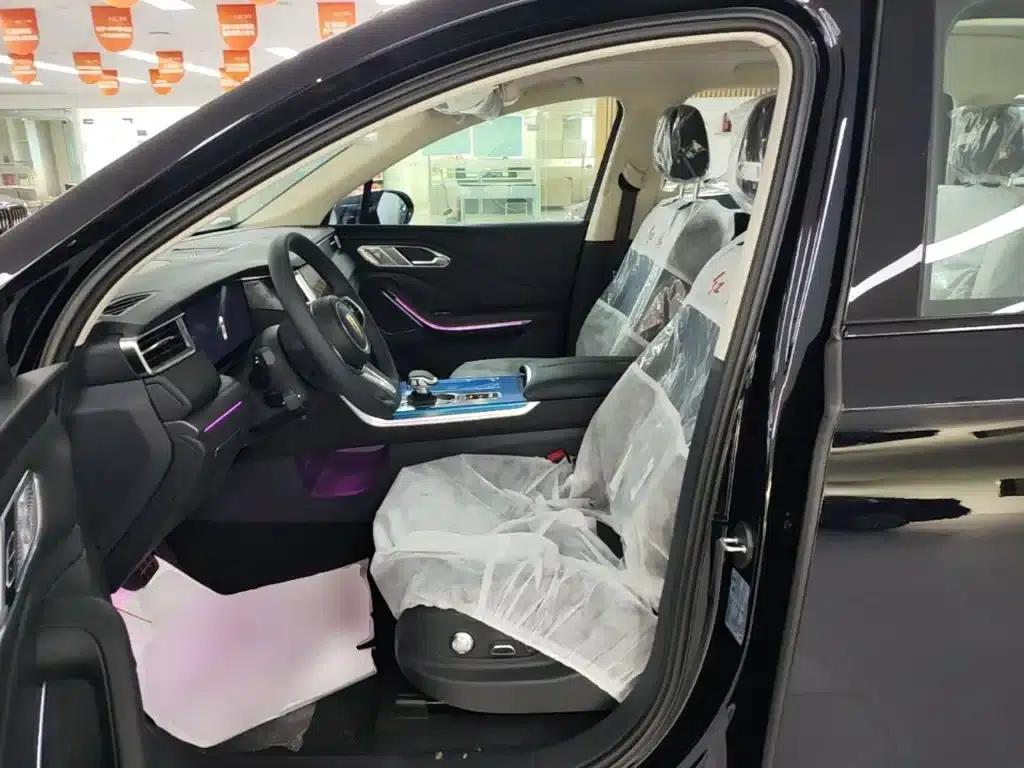 Hongqi HS7 PHEV 2025 2.0T PHEV 2WD Flagship Edition 6-seater — миниатюра 15