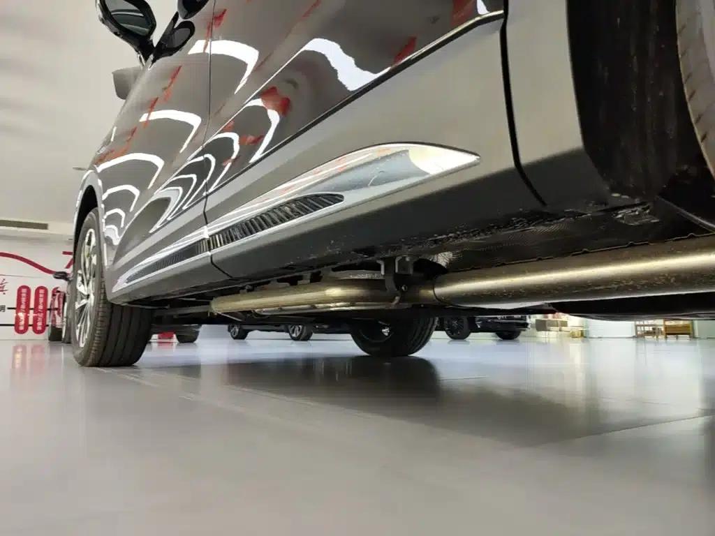 Hongqi HS7 PHEV 2025 2.0T PHEV 2WD Flagship Edition 6-seater — миниатюра 22
