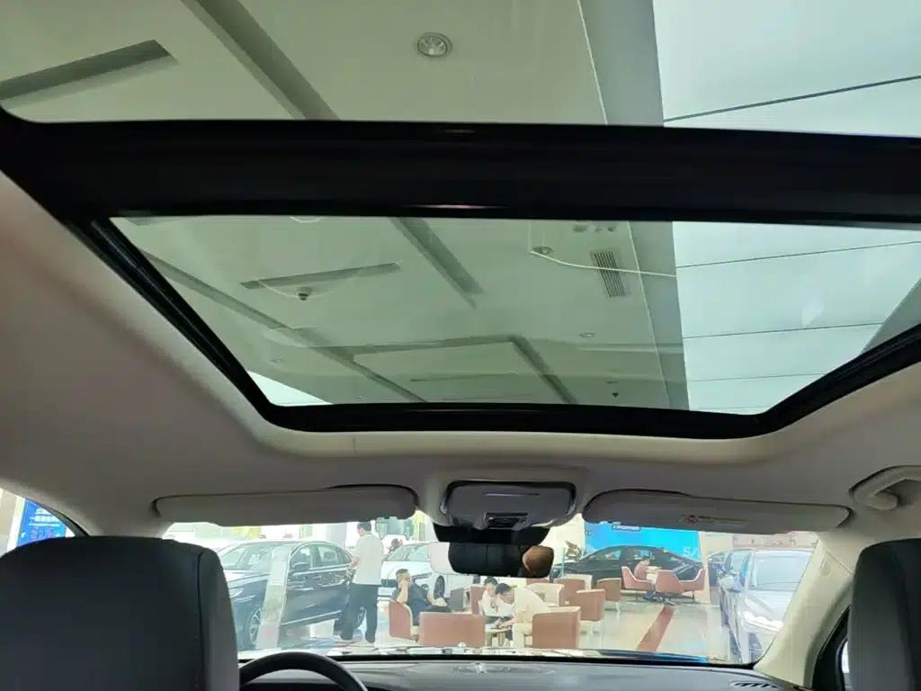 Hongqi HS7 PHEV 2024 2.0T PHEV 4WD Flagship Edition 6-seater — миниатюра 18