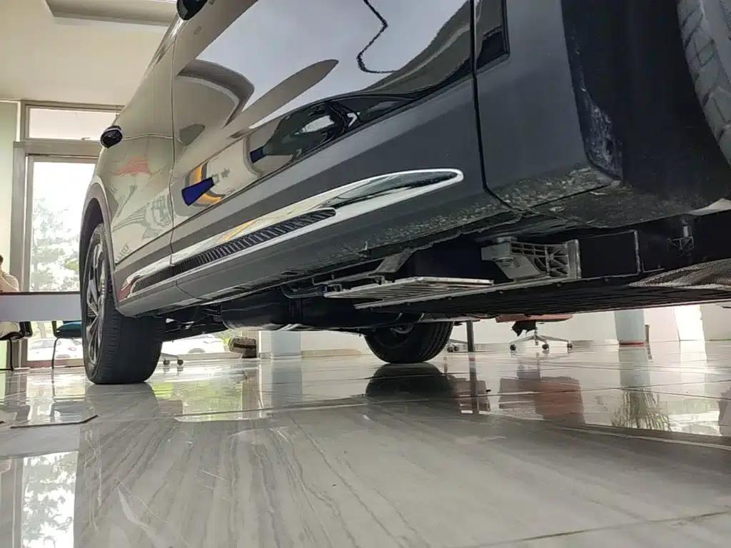 Hongqi HS7 PHEV 2024 2.0T PHEV 4WD Flagship Edition 6-seater — миниатюра 21