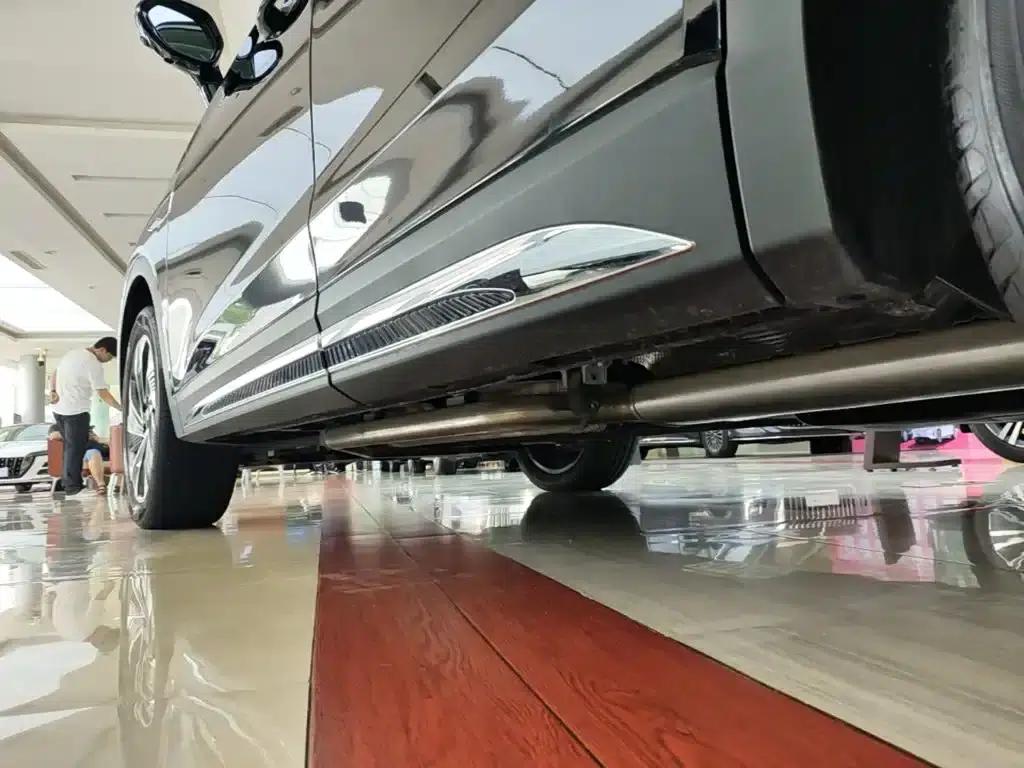Hongqi HS7 PHEV 2024 2.0T PHEV 4WD Flagship Edition 6-seater — миниатюра 22