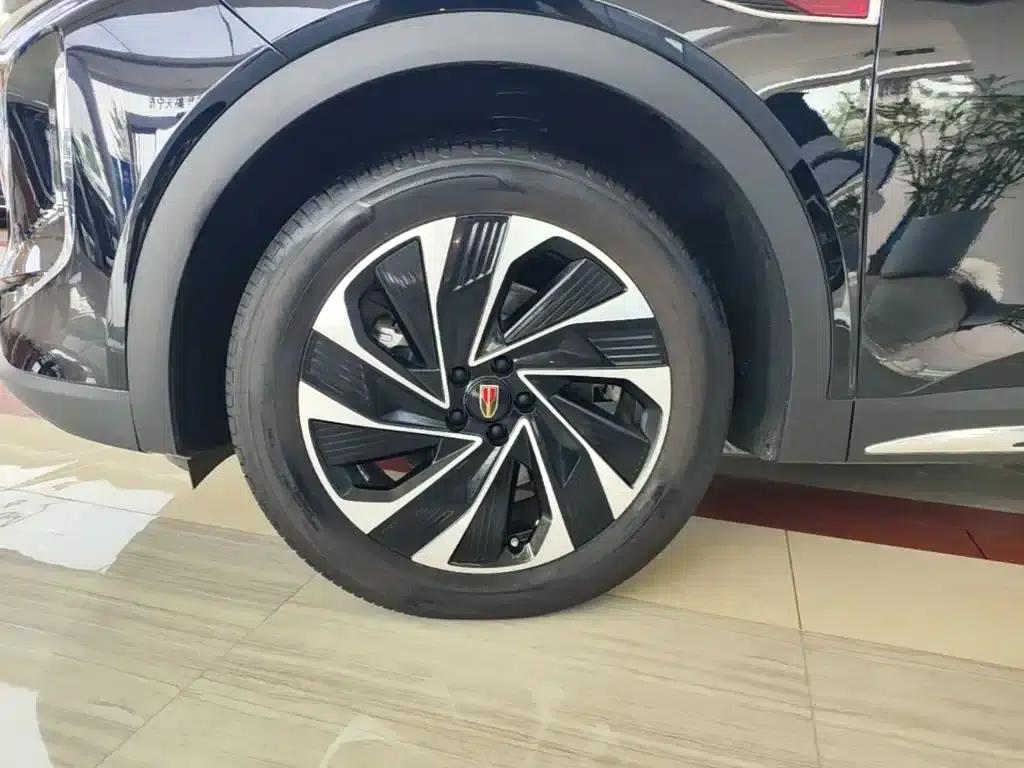 Hongqi HS7 PHEV 2024 2.0T PHEV 4WD Flagship Edition 6-seater — миниатюра 23