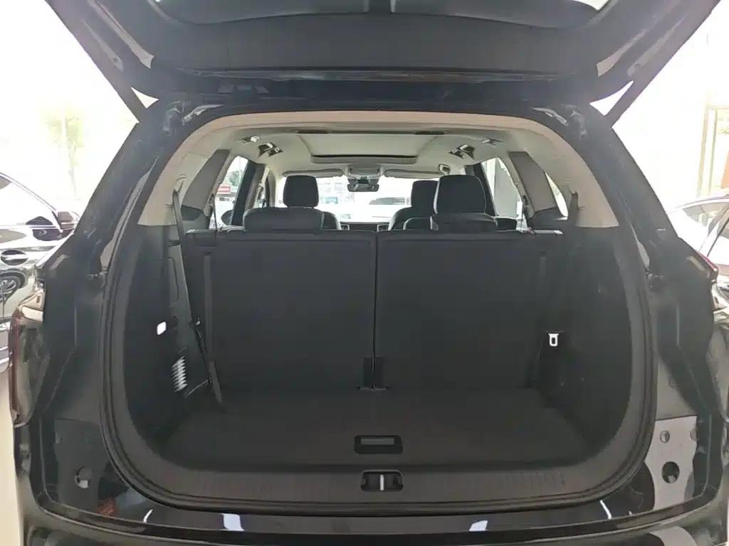 Hongqi HS7 PHEV 2024 2.0T PHEV 4WD Flagship Edition 7-seater — миниатюра 19