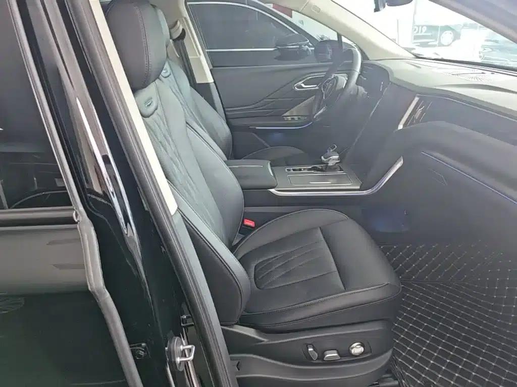 Hongqi HS7 PHEV 2024 2.0T PHEV 4WD Flagship Edition 7-seater — миниатюра 25