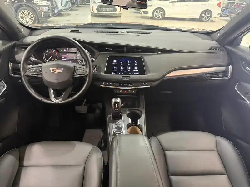 2018 Cadillac XT4 28T AWD Premium — миниатюра 16