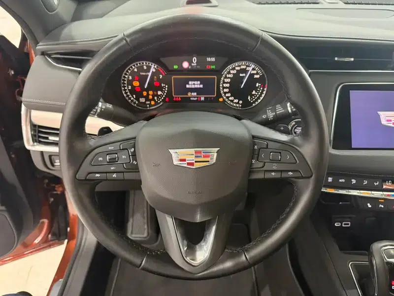 2018 Cadillac XT4 28T AWD Premium — миниатюра 19