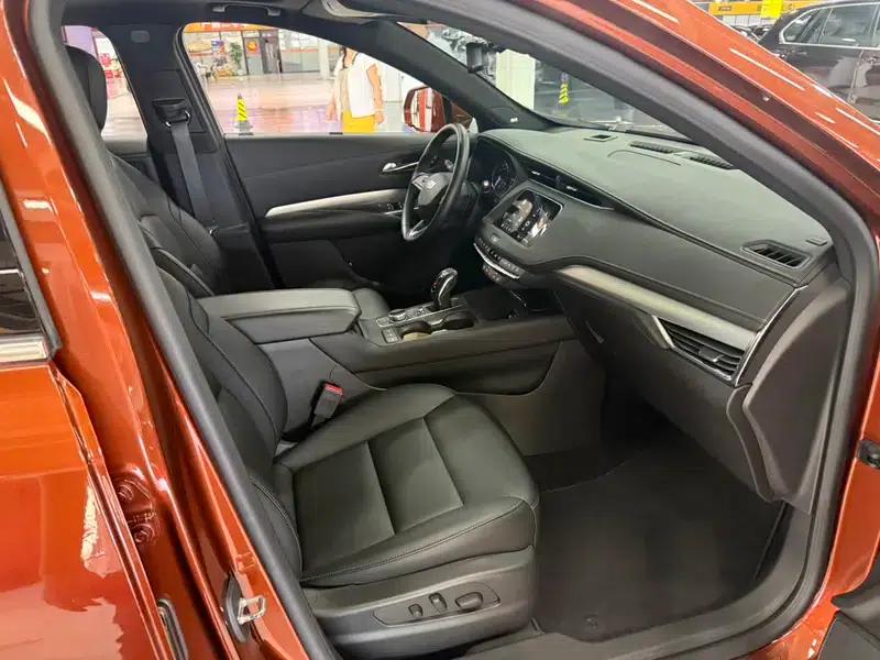 2018 Cadillac XT4 28T AWD Premium — миниатюра 26