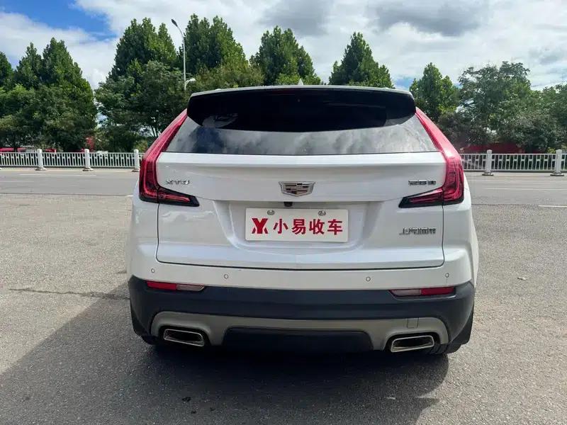 Cadillac XT4 2021 28T Two-Wheel Drive Premium Edition — миниатюра 5