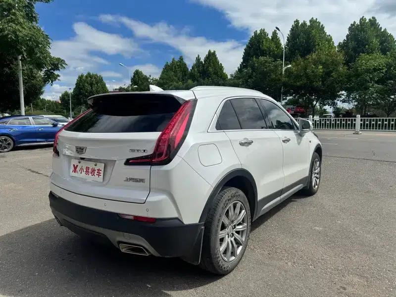 Cadillac XT4 2021 28T Two-Wheel Drive Premium Edition — миниатюра 6