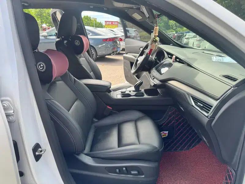 Cadillac XT4 2021 28T Two-Wheel Drive Premium Edition — миниатюра 9
