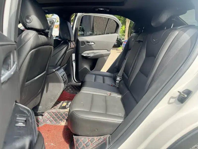 Cadillac XT4 2021 28T Two-Wheel Drive Premium Edition — миниатюра 10
