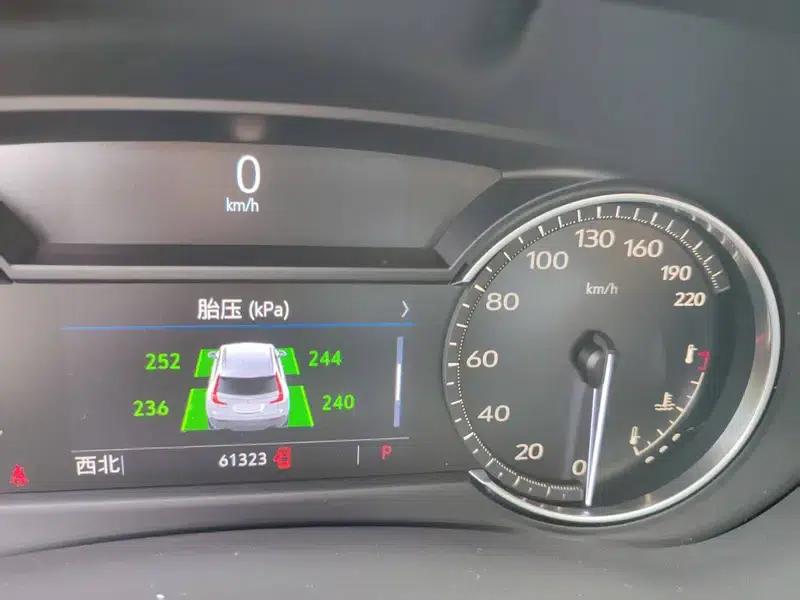 Cadillac XT4 2021 28T Two-Wheel Drive Technology Edition — миниатюра 7