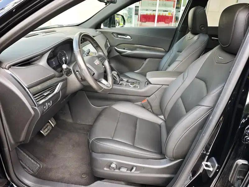 2018 Cadillac XT4 28T 2WD Luxury Sport — миниатюра 14