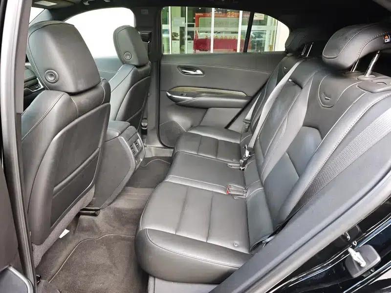 2018 Cadillac XT4 28T 2WD Luxury Sport — миниатюра 15