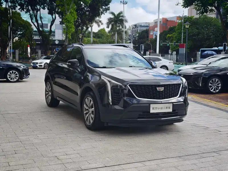 2018 Cadillac XT4 28T 2WD Luxury Sport — миниатюра 3