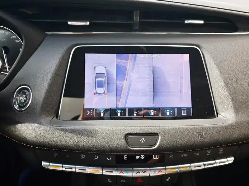 2018 Cadillac XT4 28T 2WD Luxury Sport — миниатюра 9