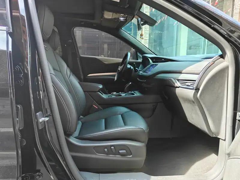 2020 Cadillac XT4 Facelift 28T Two-Wheel Drive Premium Model — миниатюра 16